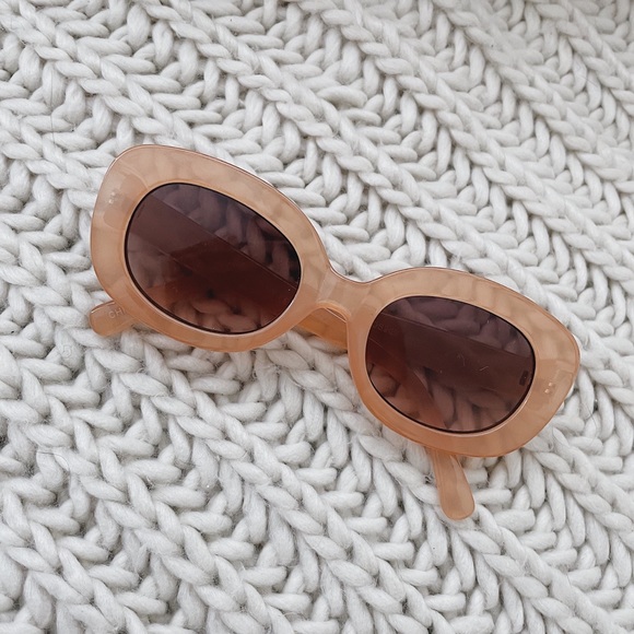 Boutique sunglasses - Picture 2 of 5